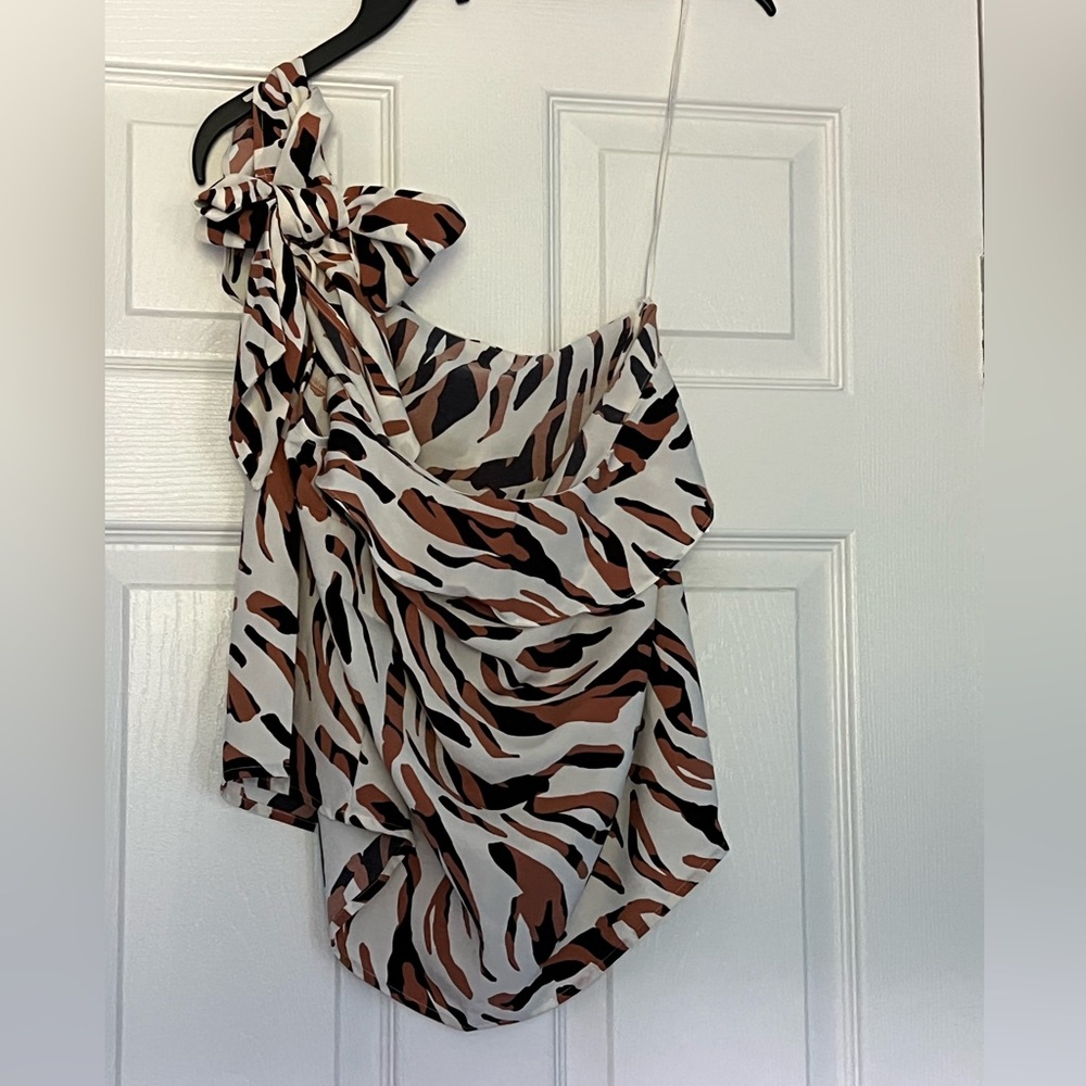 - One shoulder ruffle neck top